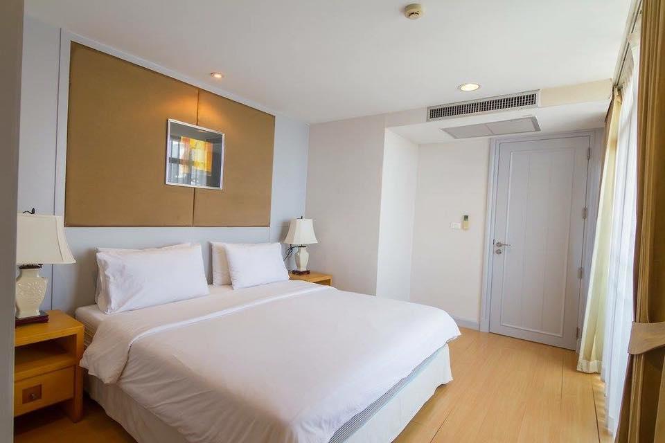 Antique Palace Apartment Bangkok Extérieur photo
